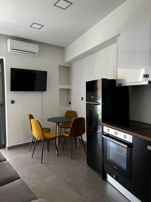 Faronita - Luxury Apt In The Heart Of Kalamata Eksteriør billede