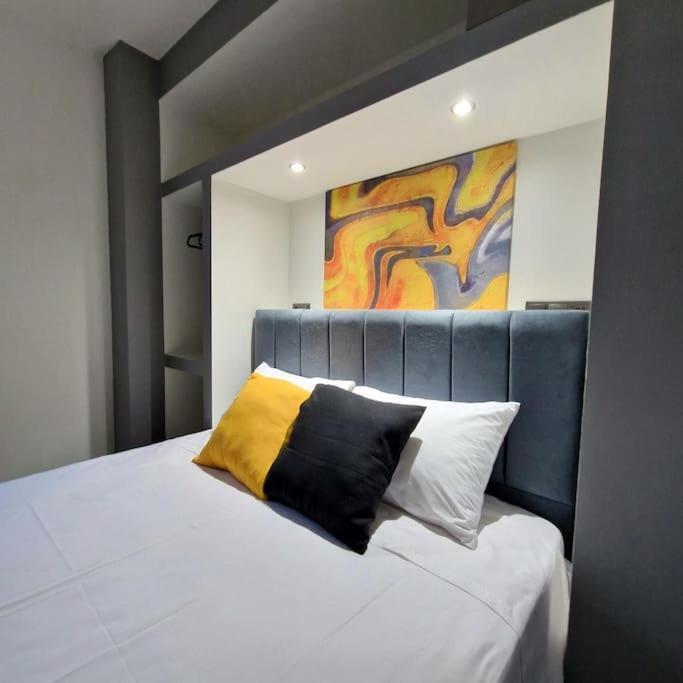 Faronita - Luxury Apt In The Heart Of Kalamata Eksteriør billede