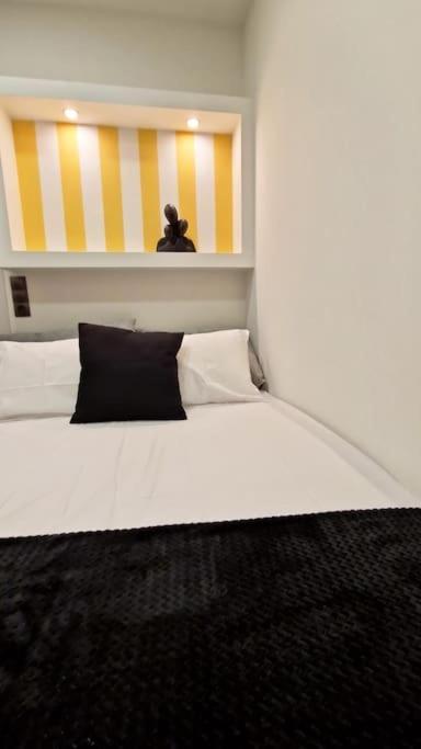 Faronita - Luxury Apt In The Heart Of Kalamata Eksteriør billede