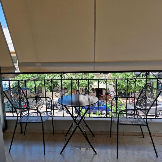 Faronita - Luxury Apt In The Heart Of Kalamata Eksteriør billede